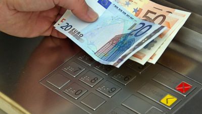 Πληρωμές 160 εκατ. ευρώ σε 282.500 δικαιούχους από ΕΦΚΑ και ΟΑΕΔ