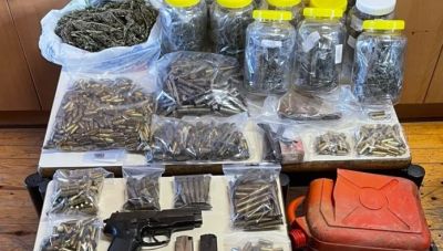 Ρέθυμνο: Χειροπέδες σε 48χρονο για όπλα, εκρηκτικό μηχανισμό και σχεδόν 1 κιλό κάνναβης