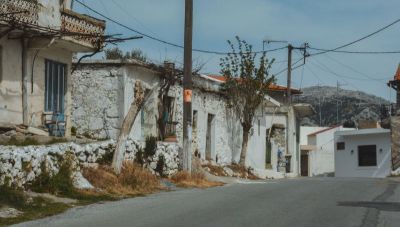 Δήμος Οροπεδίου Λασιθίου: Έργο 52.800 ευρώ για την ανάπλαση στενών δρόμων στον οικισμό Λαγού