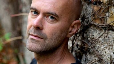   «Το Βιβλίο των Χελιών» του Patrik Svensson