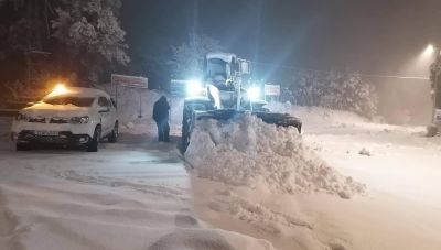 Σφοδρή χιονόπτωση σε Κερά και Οροπέδιο Λασιθίου- Μάχη για να μείνουν ανοιχτοί οι δρόμοι (φωτογραφίες)