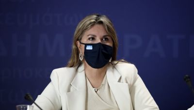 Ζέτα Μακρή: Δεν υπάρχει καμία συζήτηση να ξανακλείσουν τα σχολεία