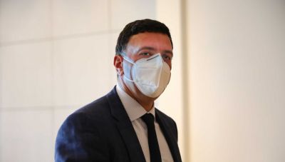 Κικίλιας: Οι εμβολιασμοί γίνονται οργανωμένα και με σεβασμό στον πολίτη