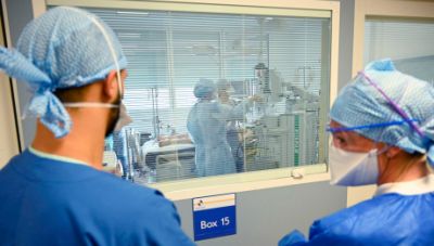 Κορωνοϊός- Ελλάδα: 800 νέα κρούσματα και 32 θάνατοι