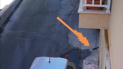 Ηράκλειο: Πλημμύρισαν σε γειτονιά του κέντρου - Ακόμη περιμένουν τη ΔΕΥΑΗ!