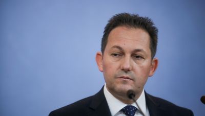 Πέτσας: Να μην αναβάλλονται τα ραντεβού για εμβολιασμό τον Αύγουστο