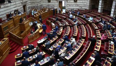 «Η κυβέρνηση να πάρει πίσω την Ελάχιστη Βάση Εισαγωγής»