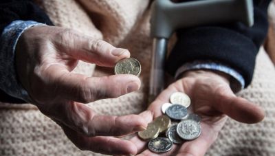 Αυξήσεις για όσους έχουν πάνω από 30 χρόνια ασφάλισης στις συντάξεις Αυγούστου