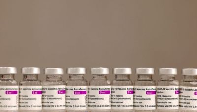 Η αποστολή 20.000 δόσεων εμβολίου κορωνοϊού από την Ελλάδα στη Βόρεια Μακεδονία