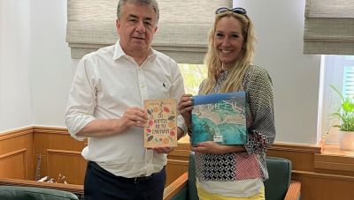 Συνάντηση του Περιφερειάρχη με την συγγραφέα Πηνελόπη Κουρτζή