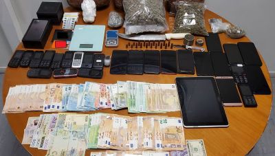 Εξάρθρωση σπείρας που διακινούσε ναρκωτικά στην Αττική και τα νησιά