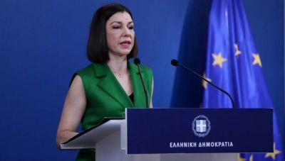 Πελώνη: Εντός εβδομάδας συζήτηση της Επιτροπής για το τέλος της μάσκας σε εξωτερικούς χώρους