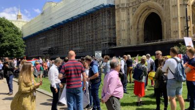 «Ημέρα δράσης» κατά των περιορισμών στα ταξίδια από παράγοντες του βρετανικού τουρισμού