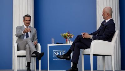 Μητσοτάκης στο ΣΕΤΕ: Έκκληση στους εργαζόμενους του τουρισμού να εμβολιαστούν- Επεκτείνεται το ΣΥΝΕΡΓΑΣΙΑ