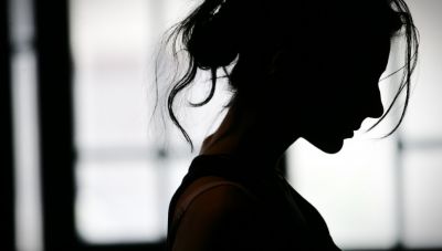 Αύξηση παρουσιάζουν οι γυναικοκτονίες στην ΕΕ μετά την άρση των lockdοwn