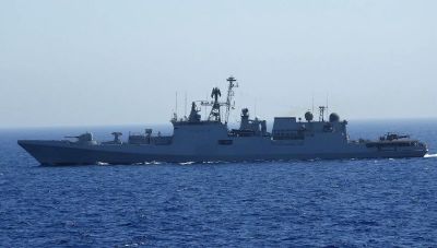 Συνεκπαίδευση πολεμικών πλοίων Ελλάδας και Ινδίας ανοιχτά της Κρήτης (φωτογραφίες)