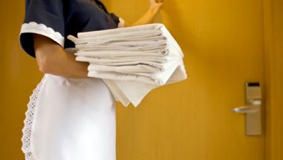 Ξενοδοχοϋπάλληλοι: Τελειώνουν οι αναστολές και αγωνία για την επόμενη ημέρα