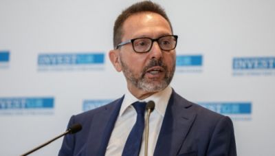 Στουρνάρας: Μήνυμα για μια πράσινη ανάκαμψη από την πανδημία