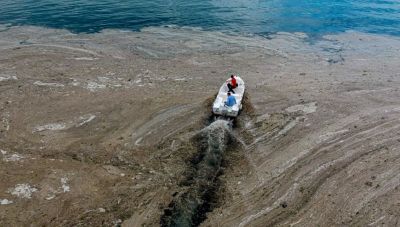Τουρκία: Η τεράστια βλέννα απειλεί και τη Μαύρη Θάλασσα
