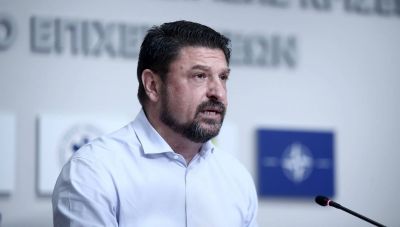 Ν. Χαρδαλιάς - Εμπρηστική επίθεση σε επιχειρήσεις της συζύγου του: «Δεν μας τρομοκρατούν»