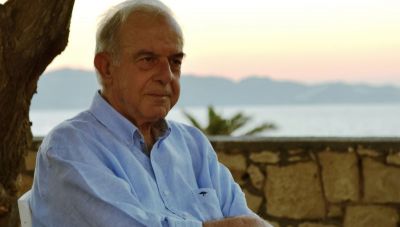 Βασίλης Λαμπρινός: Χρέος της πολιτείας να ενισχύει το έργο της Μάνας