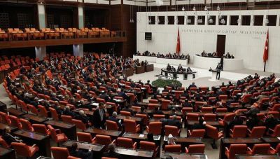 Τουρκία: Η αντιπολίτευση κατηγορεί τον Ερντογάν για 