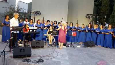 Απόκριες με τη Χορωδία ενηλίκων  του Δήμου Μαλεβιζίου