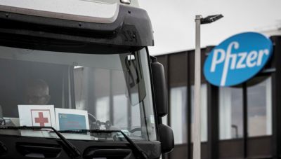 Κομισιόν: 200 εκ. δόσεις εμβολίου θα παραδώσουν οι Pfizer και BioNTech