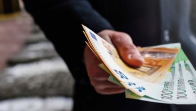 Επέκταση του επιδόματος 400 ευρώ σε περισσότερους επιστήμονες