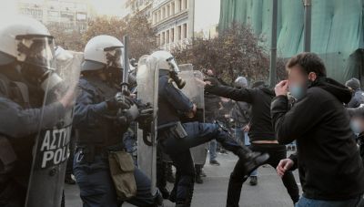 Επεισόδια στην πορεία για τον Κουφοντίνα στην Αθήνα