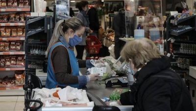 Σε ΦΕΚ ο περιορισμός των πελατών στα καταστήματα τροφίμων-Δείτε τι ισχύει από σήμερα