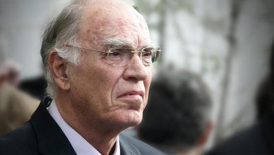Αποσωληνώθηκε μετά από δύο μήνες ο Βασίλης Λεβέντης