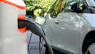 Σχέδια Φόρτισης Ηλεκτρικών Οχημάτων: 2,4 εκ. ευρώ σε 82 μικρούς δήμους- Η κατανομή στην Κρήτη