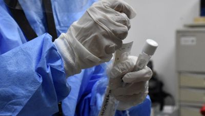 Κρήτη: Εκτοξεύτηκε ο αριθμός των κρουσμάτων κορωνοϊού- Οι νοσηλείες και τα rapid tests