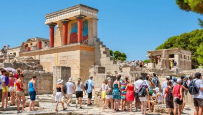 Τουρισμός: Με το δεξί μπήκε ο Οκτώβρης-Πτήσεις και ανοικτά ξενοδοχεία στην Κρήτη και το Νοέμβριο