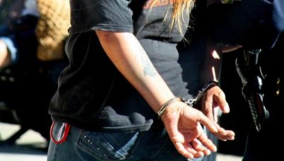 Ηράκλειο: Έκλεψαν από σπίτι κοσμήματα και χρυσές λίρες μεγάλης αξίας αλλά έπεσαν στη 