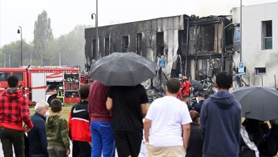 Ιταλία: Ιδιωτικό αεροσκάφος με 6 επιβαίνοντες κατέπεσε δίπλα σε σταθμό του μετρό