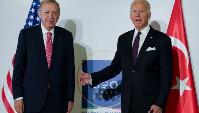 Θέμα ανθρωπίνων δικαιωμάτων έθεσε ο Αμερικανός πρόεδρος στον «Σουλτάνο»