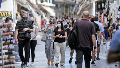 Τι αλλάζει από σήμερα το πρωί για τους ανεμβολιαστούς σε εργασία, εστίαση και μετακινήσεις