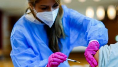 Γερμανία: Ξεκινούν εμβολιασμοί σε πλατείες, σχολεία, εκκλησίες και εμπορικά κέντρα