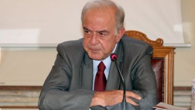 Στο ΠΑΓΝΗ νοσηλεύεται ο Βασίλης Λαμπρινός