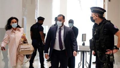 Δικάζεται πρώην σωματοφύλακας του Μακρόν για ξυλοδαρμό διαδηλωτών