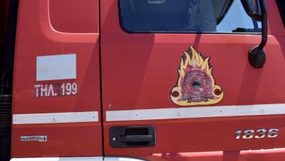 Πυρκαγιά στον Κάλαμο - Δεν απειλούνται σπίτια