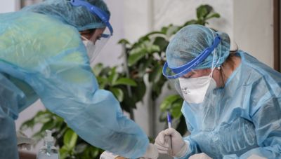 Κορωνοϊός - Ελλάδα: 2422 νέα κρούσματα και 37 θάνατοι