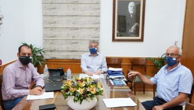 Κρήτη: Υπογραφή σύμβασης για σχέδια βελτίωσης και νέους αγρότες