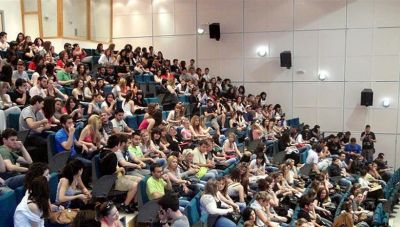 Επιστρέφουν επισήμως στη δια ζώσης εκπαίδευση τα Πανεπιστήμια