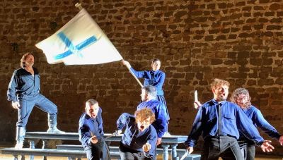 «Καπετάν Μιχάλης»: Η λαϊκή όπερα του Δημήτρη Μαραμή στο Ηρώδειο