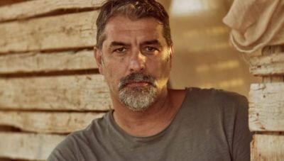 Γοητεύθηκε ο Βασίλης Μπισμπίκης από την Κρήτη που γεμίζει φέτος τις τηλεοπτικές μας οθόνες