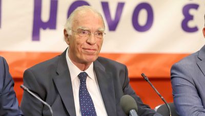 Διασωληνώθηκε ξανά ο Βασίλης Λεβέντης -Επιδεινώθηκε η υγεία του