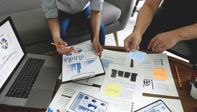 Υπουργείο Εργασίας: 15.000 ευρώ σε 4.000 νέους για δημιουργία start-ups, μέσω Google